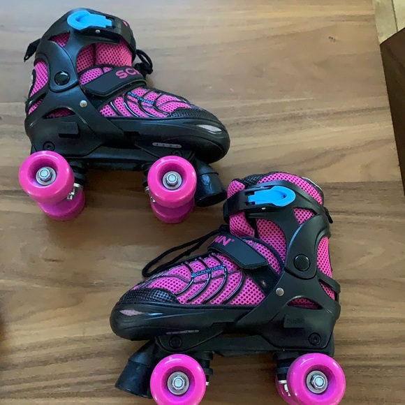 Schwinn Other - Kids Schwinn Convertible Skates